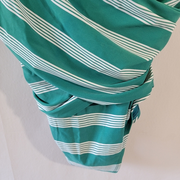 Terra Sky Green White Stripes Pleated One Piece Swimsuit 1X Underwire Resort - Picture 6 of 12